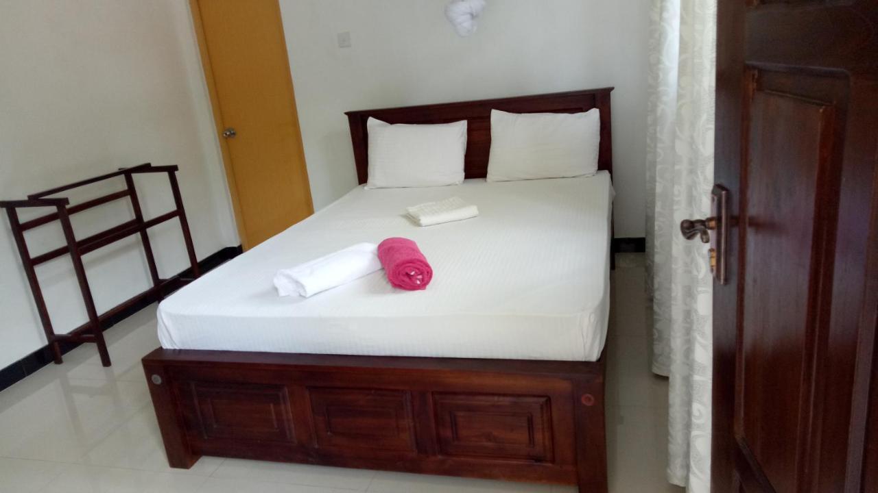 Umaya Holiday Home Anuradhapura Kültér fotó