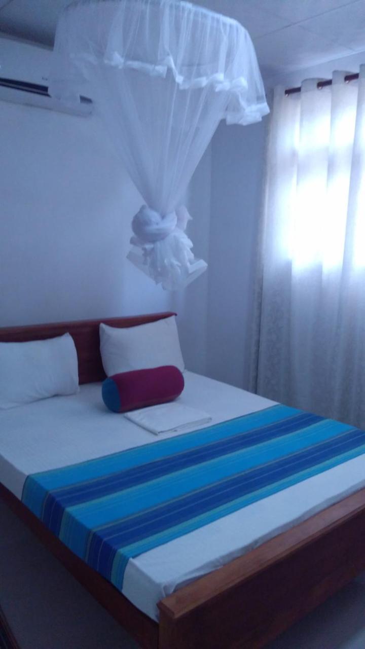 Umaya Holiday Home Anuradhapura Kültér fotó