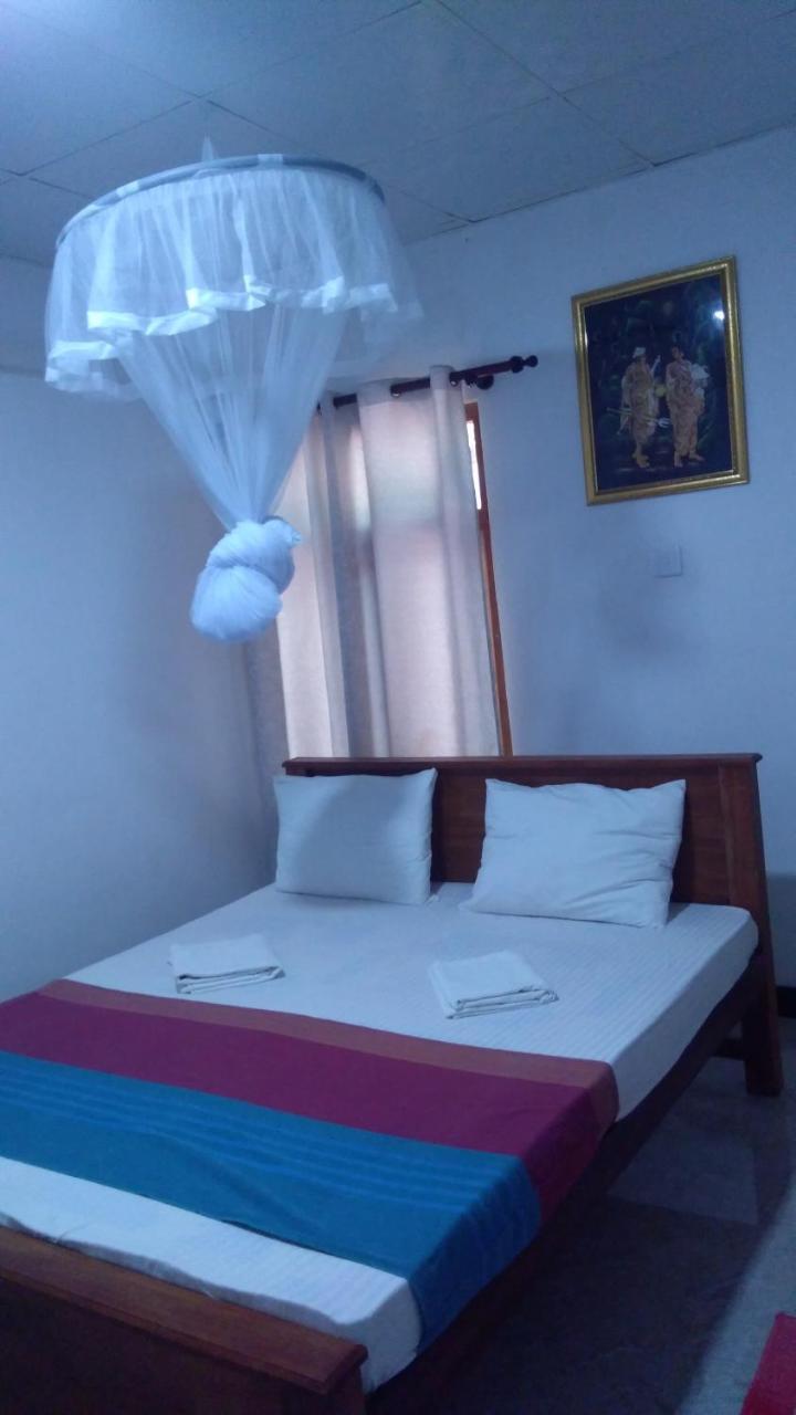Umaya Holiday Home Anuradhapura Kültér fotó