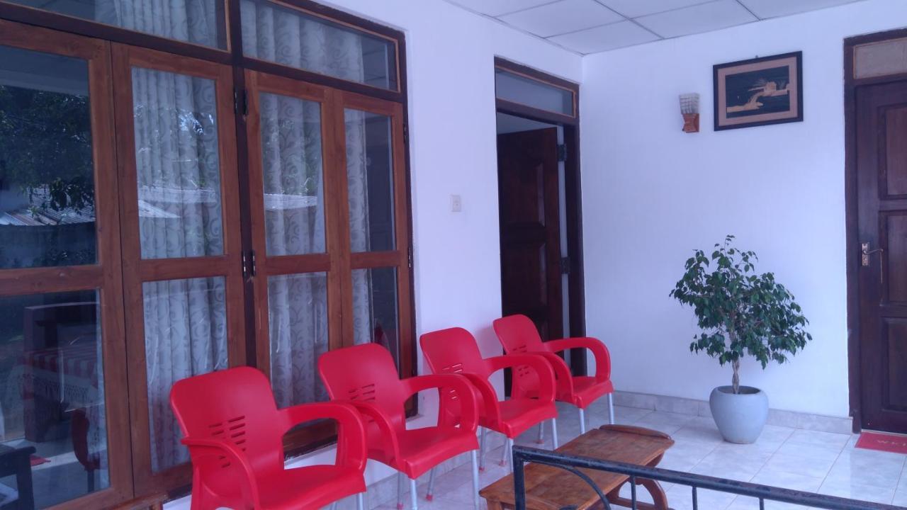 Umaya Holiday Home Anuradhapura Kültér fotó