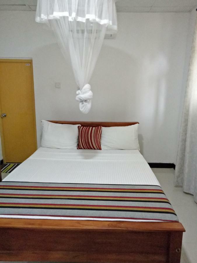 Umaya Holiday Home Anuradhapura Kültér fotó