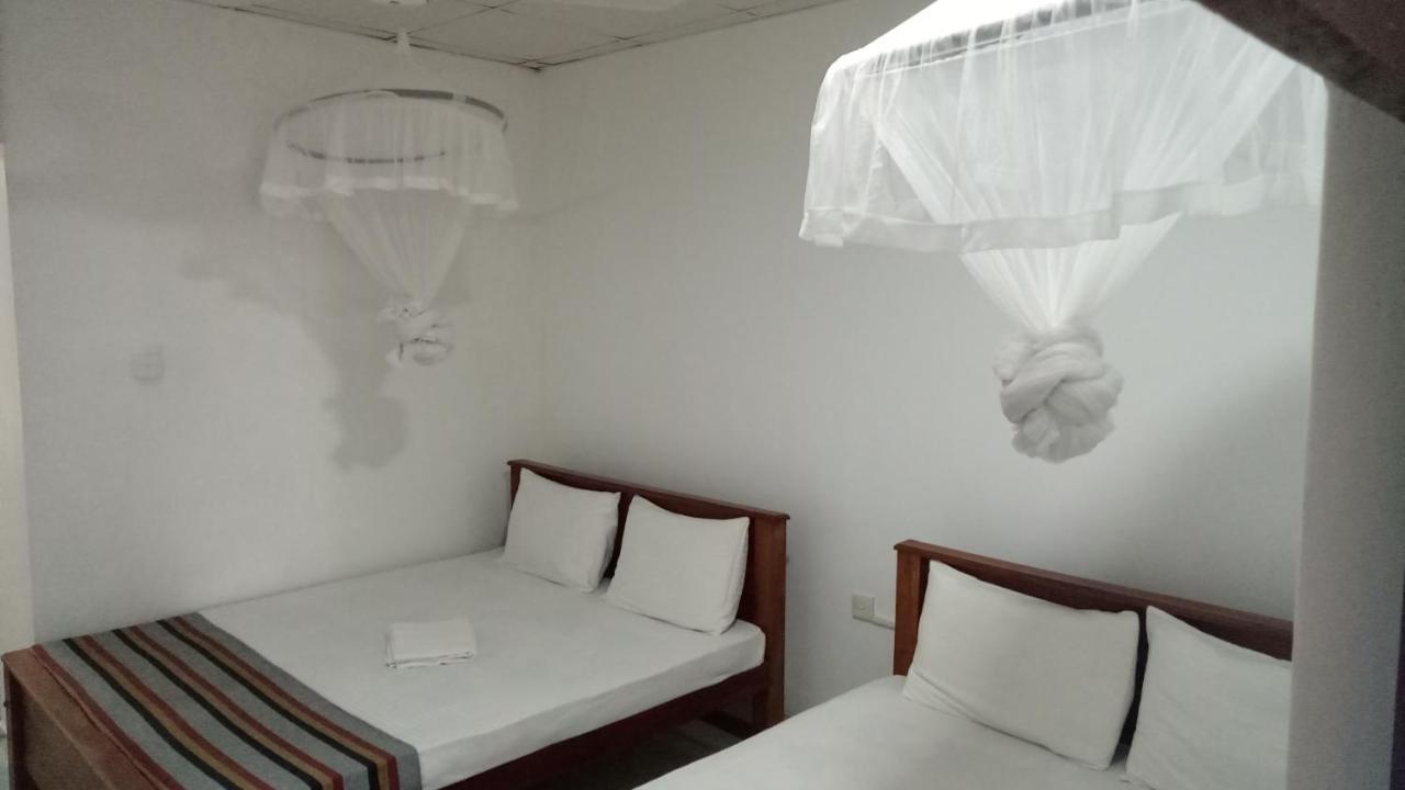 Umaya Holiday Home Anuradhapura Kültér fotó