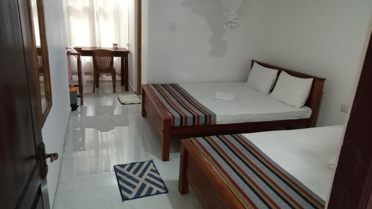 Umaya Holiday Home Anuradhapura Kültér fotó